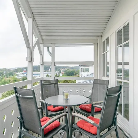 Im 3 Og Mit Balkon In Apartment *