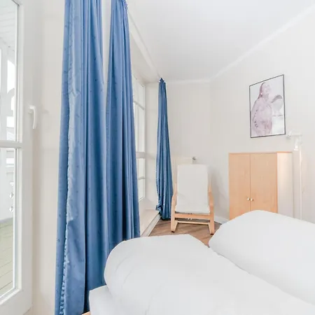 Apartment Im 3 Og Mit Balkon In *
